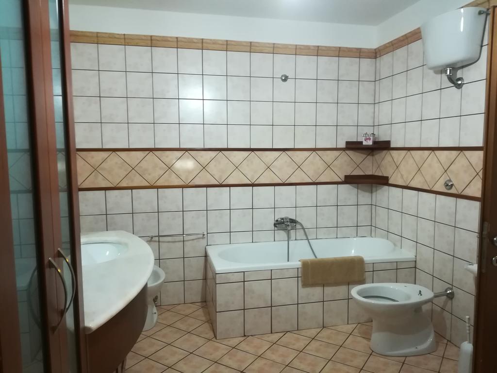 Trilocale La Corte Montaquila Exteriör bild